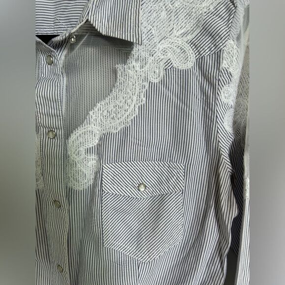 GUESS Striped Sheer Lace Details Button Down Western Shirt Size XS Like New - Picture 3 of 10